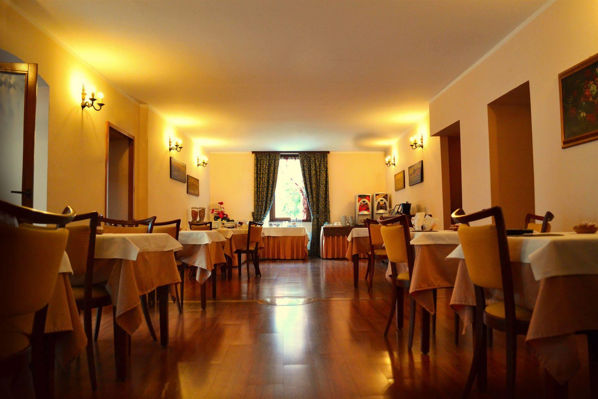 Hotel Sebino Sarnico Kültér fotó